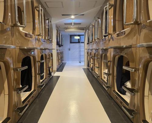 Capsule Inn Kinshicho - Tap to explore photos