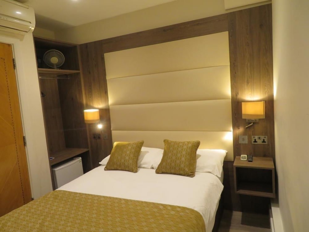 Glendale Hyde Park Hotel Room Type - Double Room