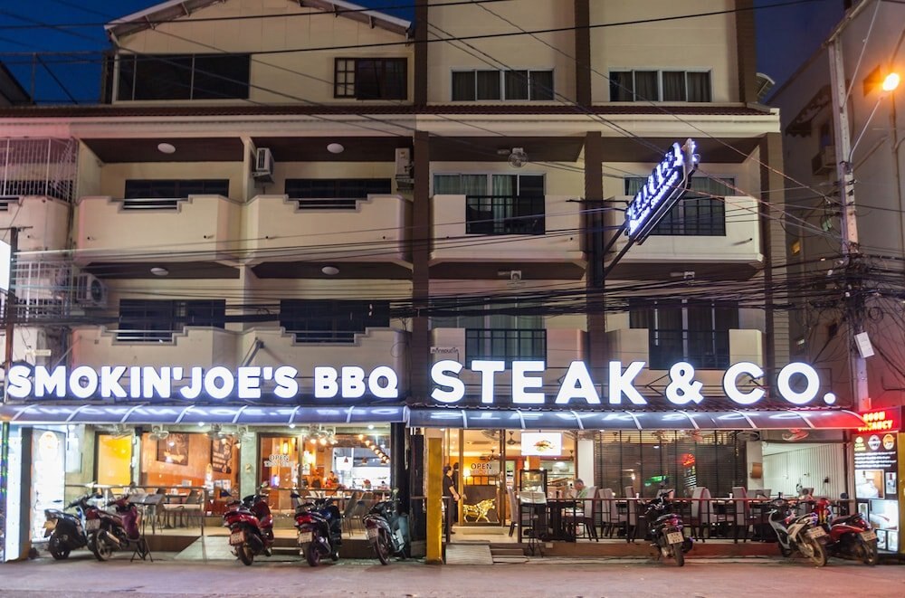 Steak & Co. Boutique Hotel - Tap to explore photos