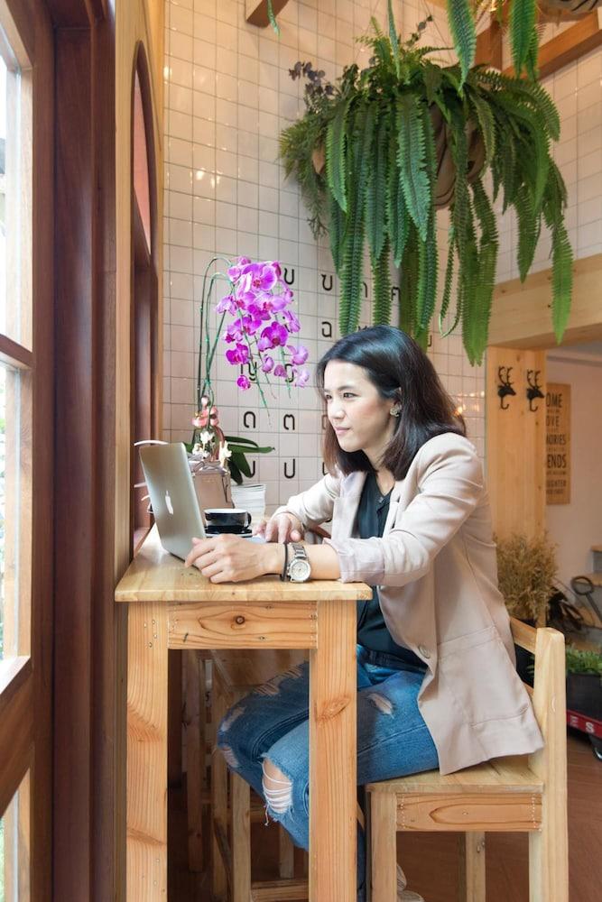 دار ضيافة بارن آند بيد