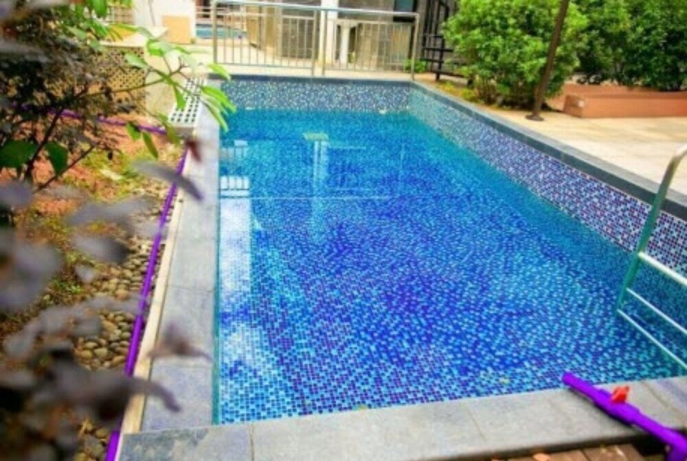 Moon River Villa No 6 - Tap to explore photos