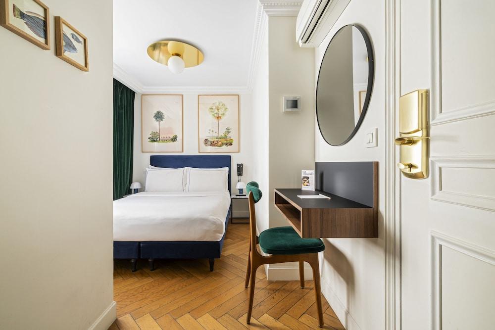 Hôtel Rendez-vous Batignolles - Tap to explore photos