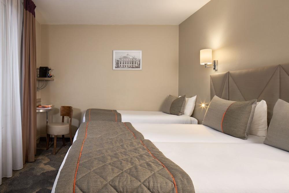 Timhotel Paris Gare Montparnasse Room Type - Superior Triple Room Timhotel Paris Gare Montparnasse Room Type - Superior Triple Room