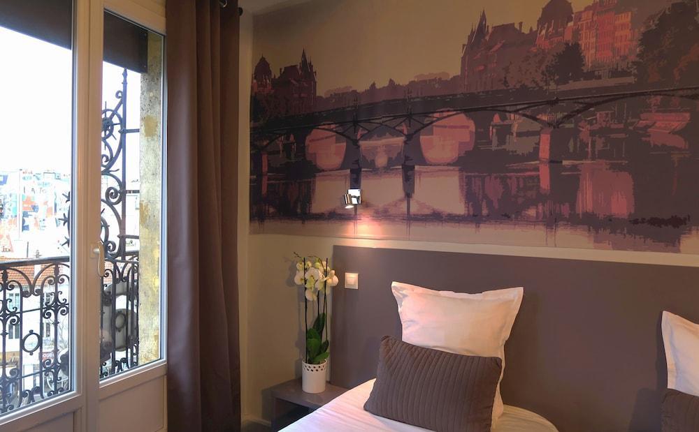 Hotel Odessa Montparnasse - Tap to explore photos