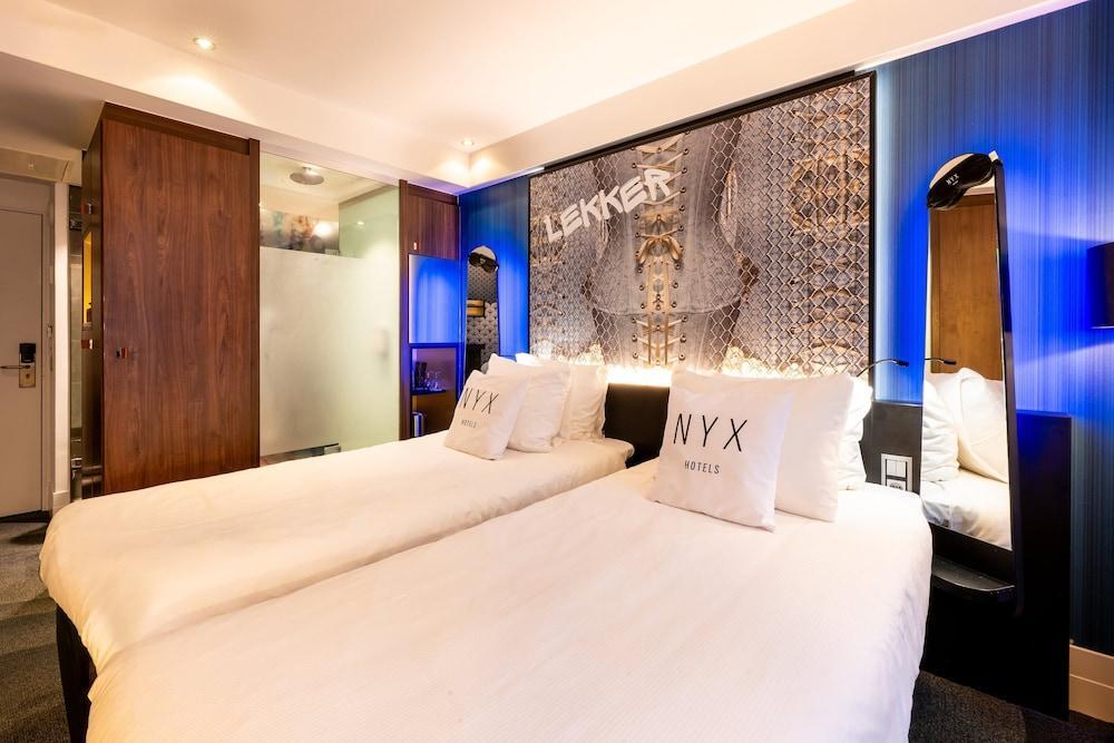 NYX Hotel Amsterdam Rembrandt Square Room Type - Superior Room, 2 Twin Beds