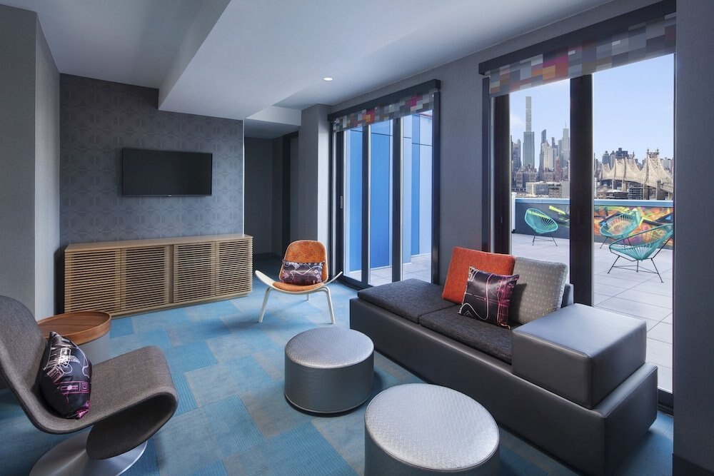 Aloft Long Island City - Manhattan View - Tap to explore photos