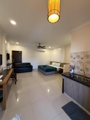 Shell Out Cenang Beach Resort Room Type - Studio Pool