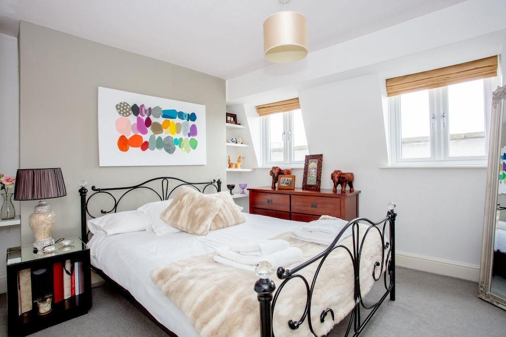 Notting Hill Cozy 1 Bedroom Flat near Tube - Tap to explore photos