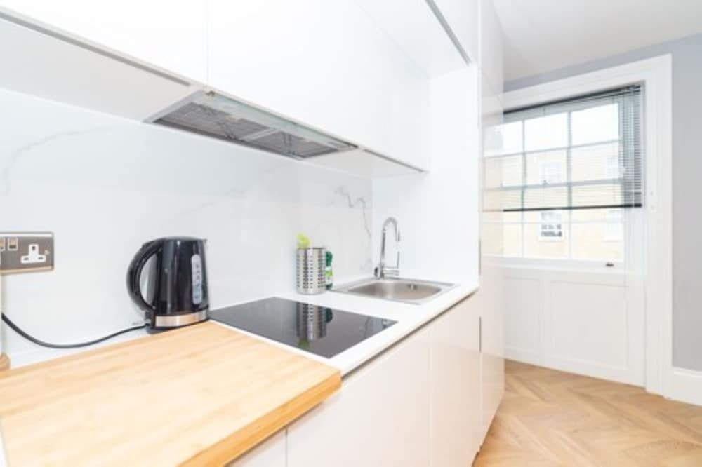 PML Apartments Southwick Street - Tap to explore photos
