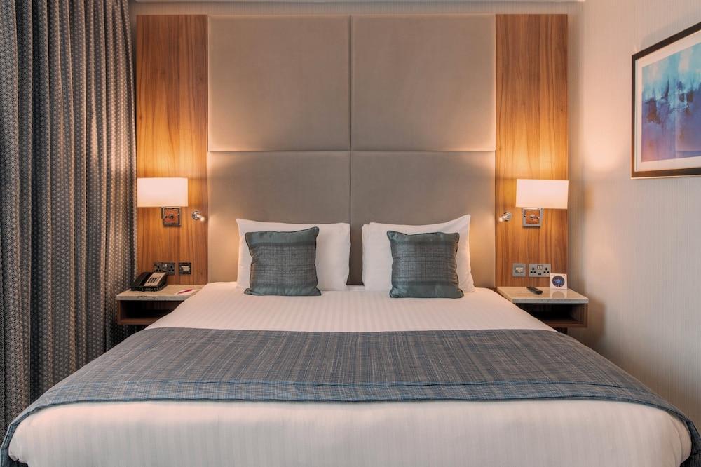 Crowne Plaza London Heathrow T4 Room Type - Standard Room