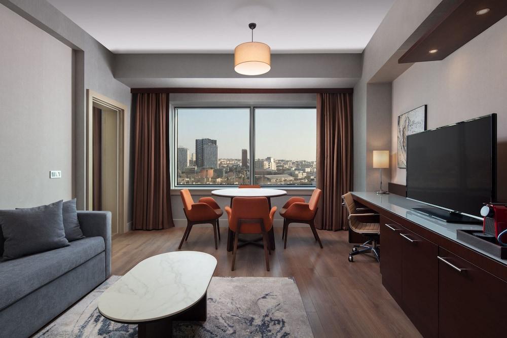 Delta Hotels Istanbul West Room Type - Suite, 1 Bedroom