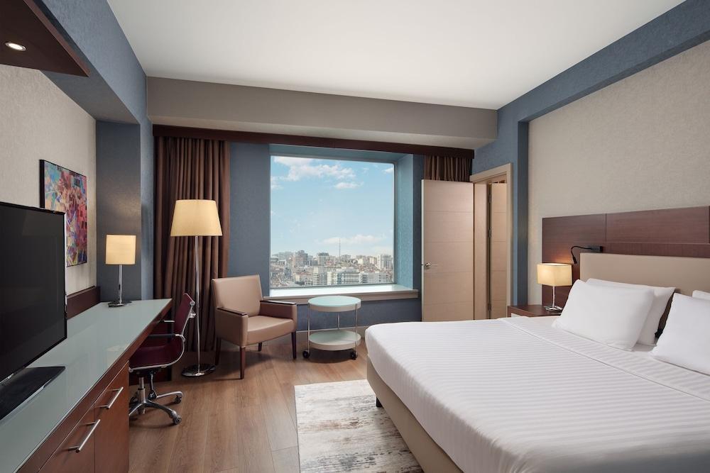Delta Hotels Istanbul West Room Type - Deluxe Room, 1 King Bed