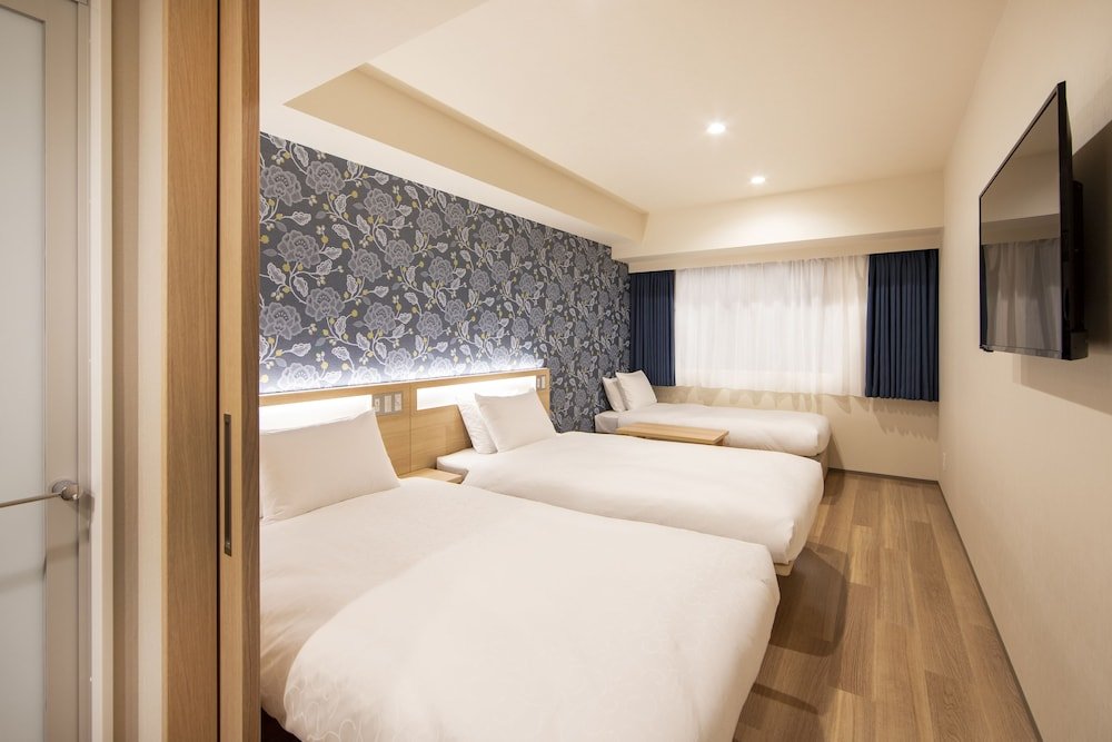 karaksa hotel TOKYO STATION Room Type - Standard Twin Room with Extra Bed for 3 people karaksa hotel TOKYO STATION Room Type - Standard Twin Room with Extra Bed for 3 people