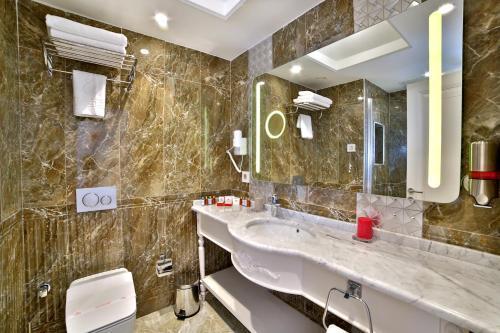 Yılsam Sultanahmet Hotel Room Type - Family Junior Suite with Sea View