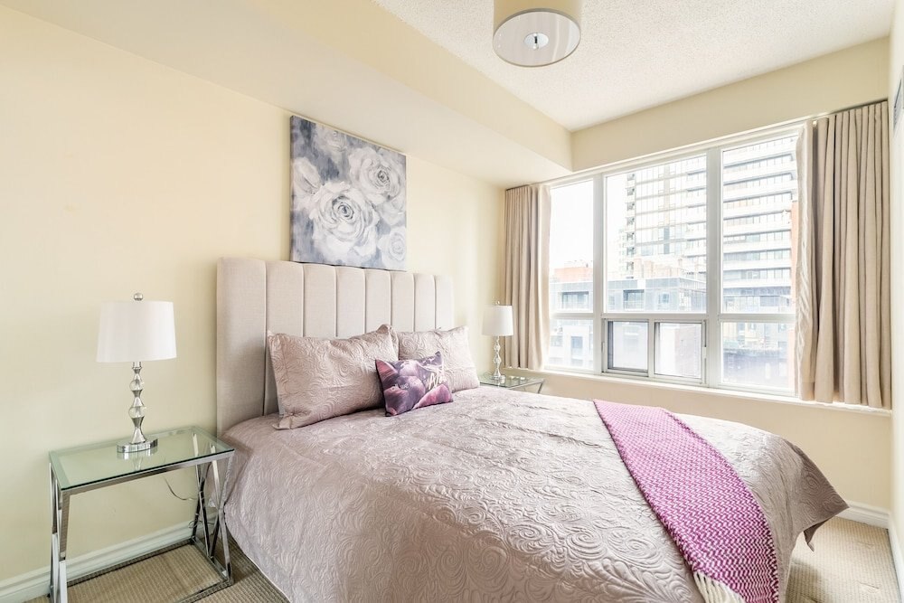 Simply Comfort, Stylish Downtown Apartment - Tap to explore photos