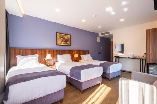 La Wisteria Boutique Hotel Istanbul - Tap to explore photos