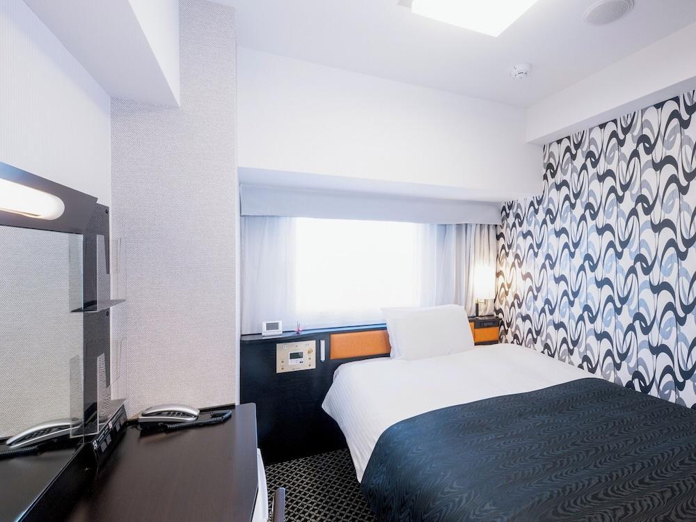 APA Hotel Yamanote Otsuka Ekimae Tower - Tap to explore photos