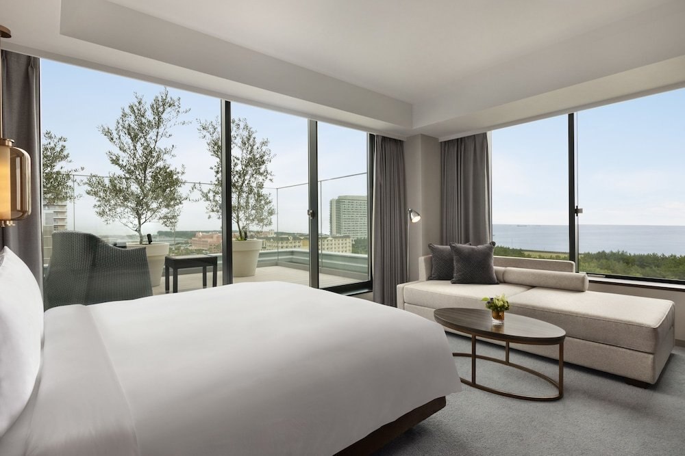 Hyatt Regency Tokyo Bay Room Type - 1 KING BED TERRACE DELUXE Hyatt Regency Tokyo Bay Room Type - 1 KING BED TERRACE DELUXE