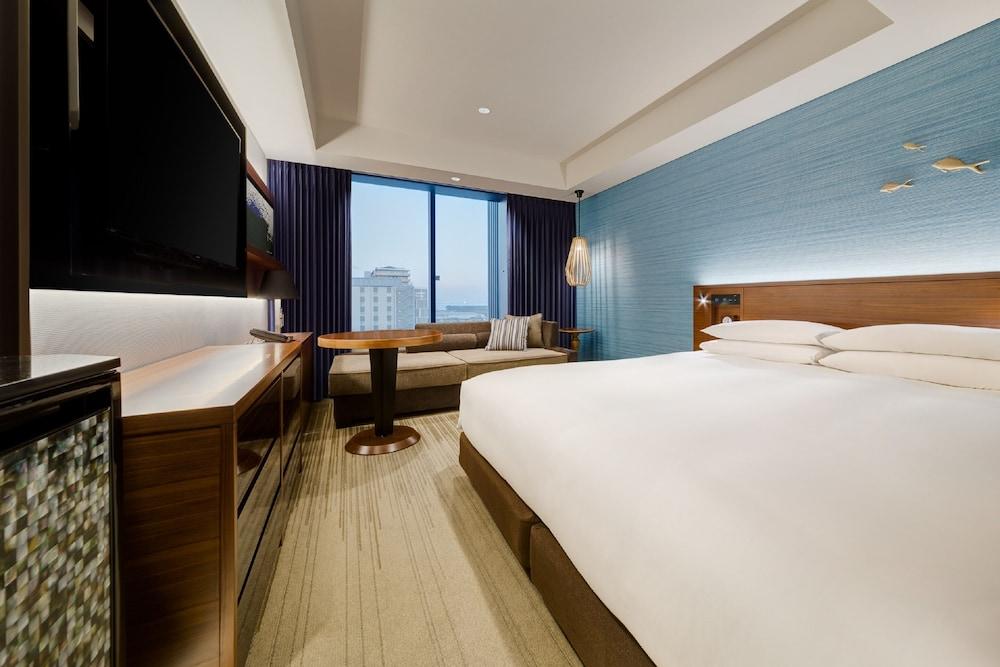 Hyatt Regency Tokyo Bay Room Type - Club Room, 1 King Bed