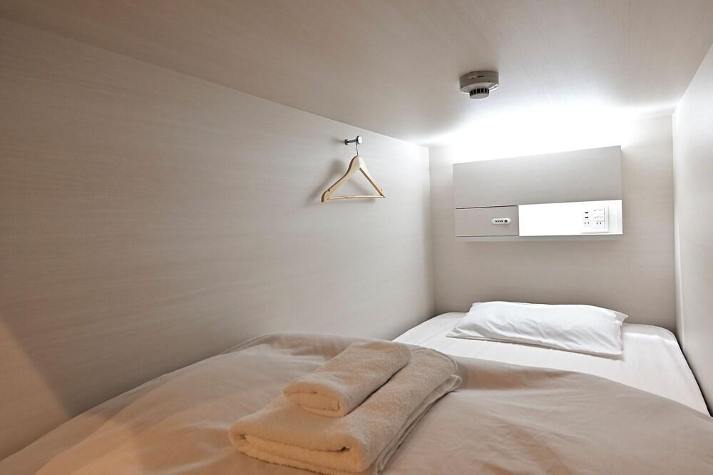Hotel Tomariya Ueno - Hostel Room Type - Standard Condo, Men only