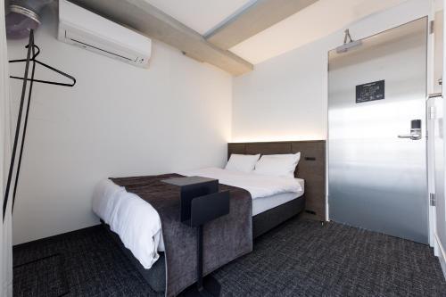 UNPLAN Shinjuku – Hostel Room Type - Standard Double Room