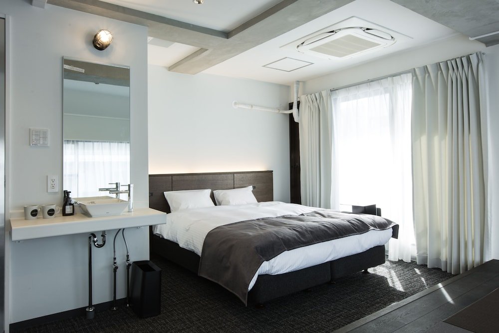 UNPLAN Shinjuku – Hostel Room Type - Superior Double Room, Shared Bathroom