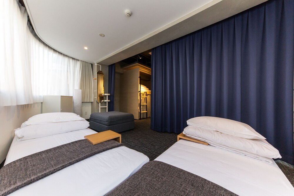 UNPLAN Shinjuku – Hostel Room Type - 3 person Female only dormitory room(Shared toilet and shower)