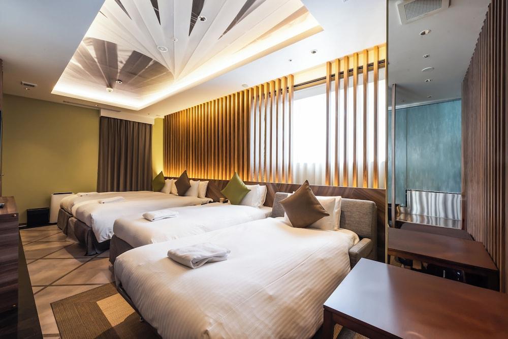 ALFIT HOTEL & BAR AKASAKA Room Type - Grand Twin Room, Non Smoking (Alfit Hollywood, For 3-4 people) ALFIT HOTEL & BAR AKASAKA Room Type - Grand Twin Room, Non Smoking (Alfit Hollywood, For 3-4 people)