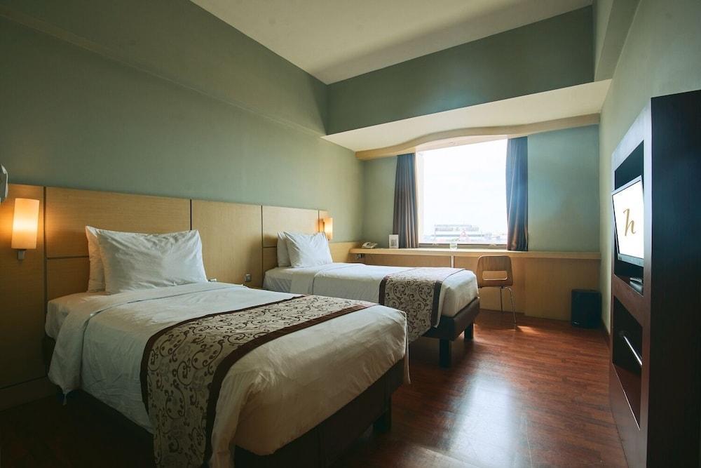 Arcadia Mangga Dua by Horison Room Type - Superior Twin Room, 1 Bedroom, City View Arcadia Mangga Dua by Horison Room Type - Superior Twin Room, 1 Bedroom, City View