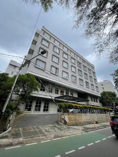 Hotel Shalva Jakarta - Tap to explore photos