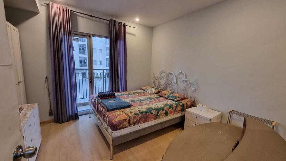 Apartment 1, 2 & 3 Bedrooms Thamrin City - Central Jakarta - Tap to explore photos