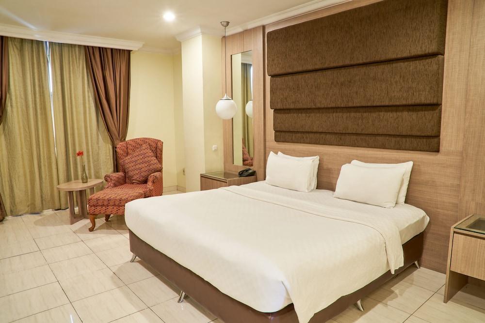 Alia Boutique Pasar Baru Room Type - Executive Room