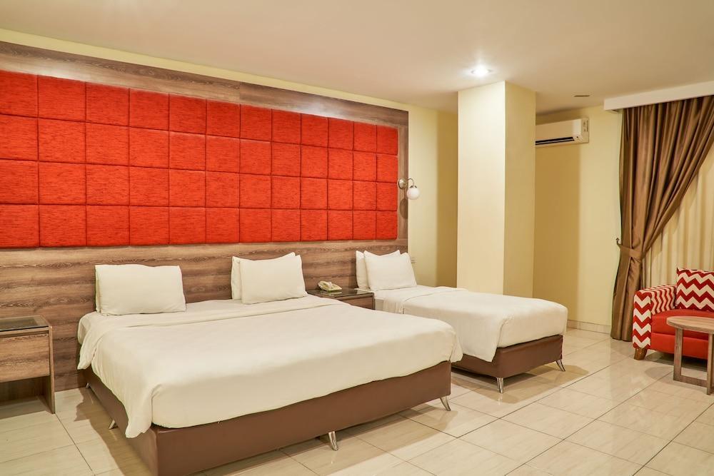 Alia Boutique Pasar Baru Room Type - Family Room