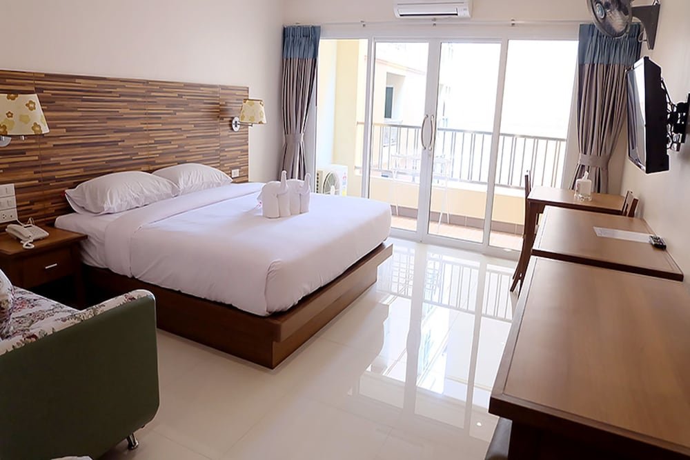 D Hotel Pattaya Room Type - Superior Room
