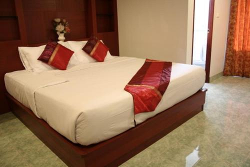 Selina Place Pattaya - Tap to explore photos