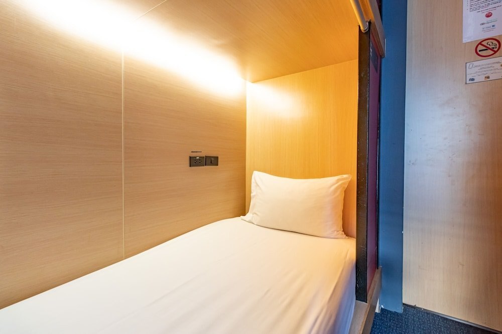 Cloud on Saladaeng Silom Hostel Bangkok Room Type - Ladies Dorm 6 Beds