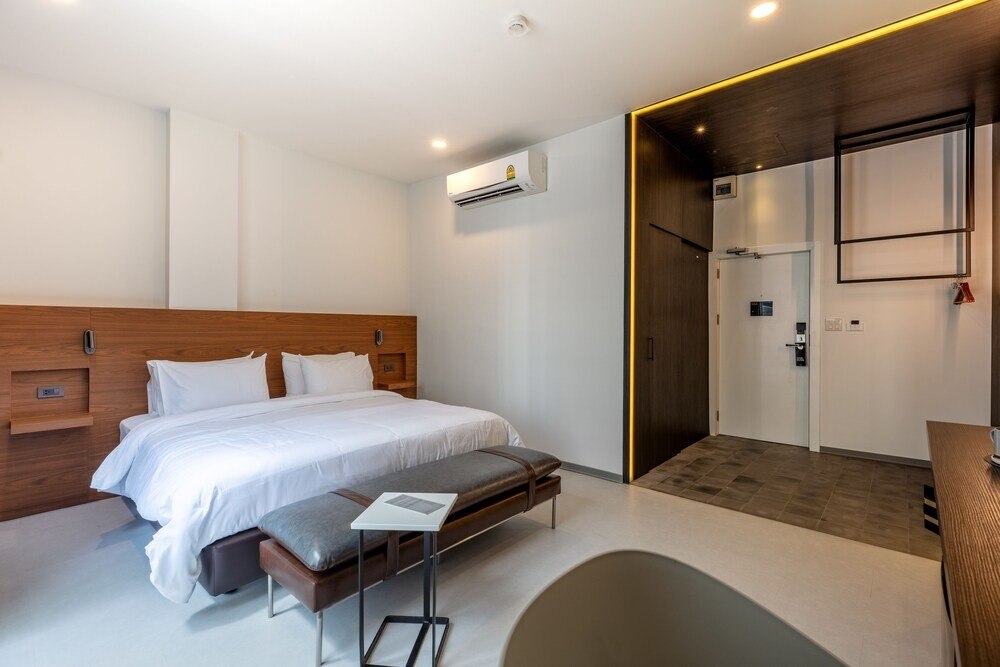 Reno Hotel Bangkok Room Type - Grand Deluxe Double