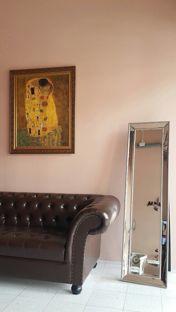 One Bangkok Hostel @Love District - Tap to explore photos