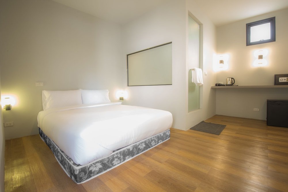 Glur Central Pratunam Room Type - Superior Room