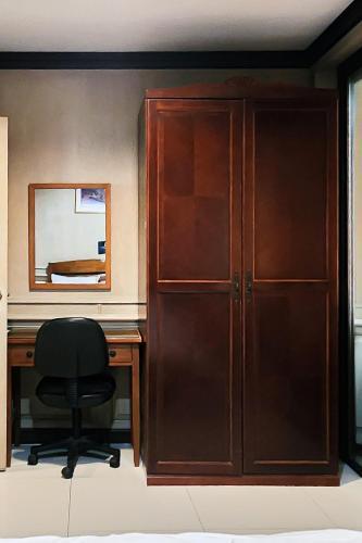 Cordia Residence Sathorn - Tap to explore photos