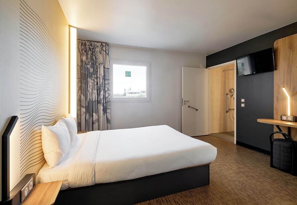 B&B HOTEL NANTERRE Rueil Malmaison Room Type - Double Room, Accessible, Non Smoking
