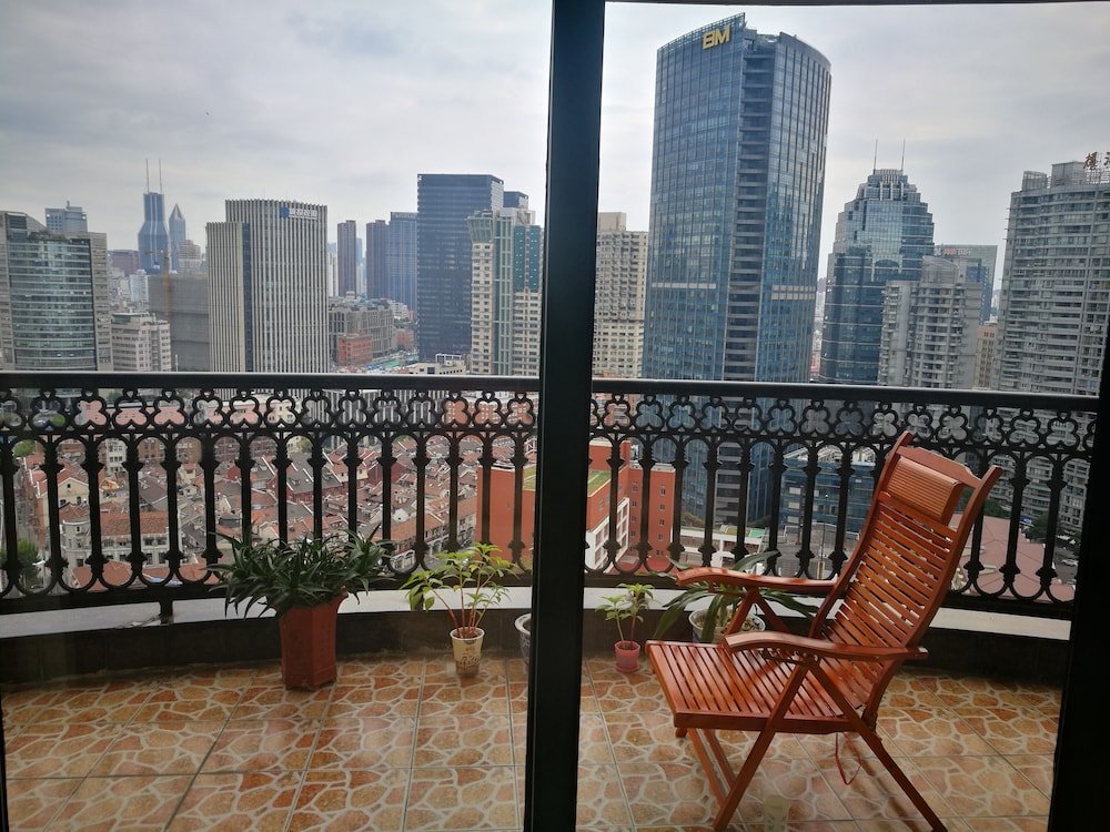 Shanghai The Bund View Guesthouse - Tap to explore photos
