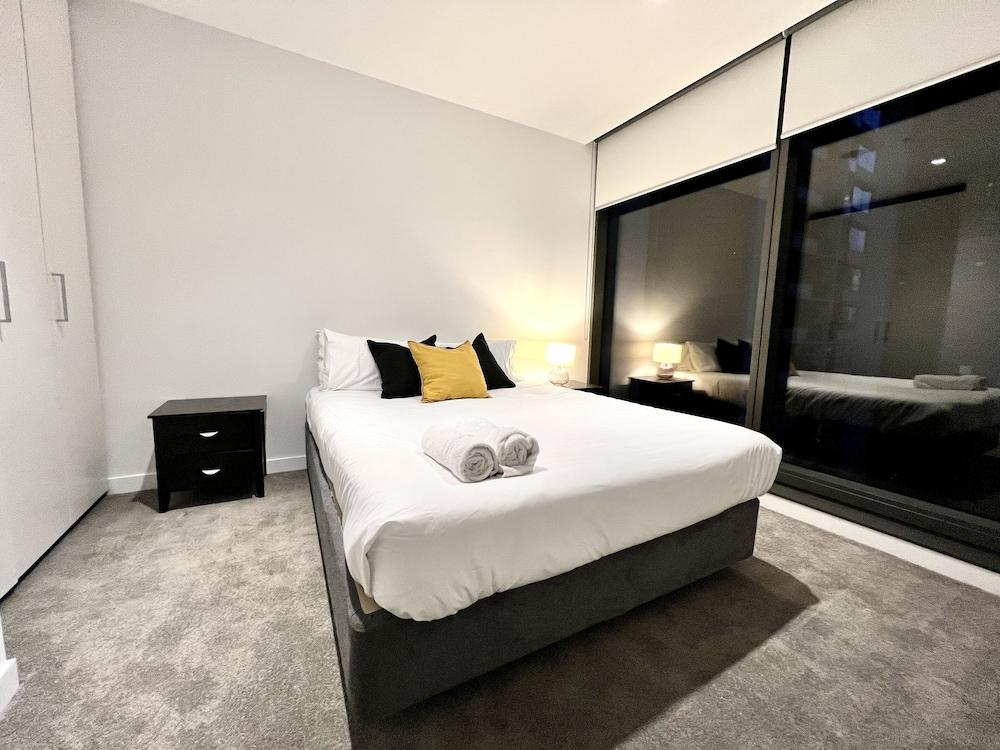 ReadySet Apartments at Upper West Side Room Type - City Apartment ReadySet Apartments at Upper West Side Room Type - City Apartment