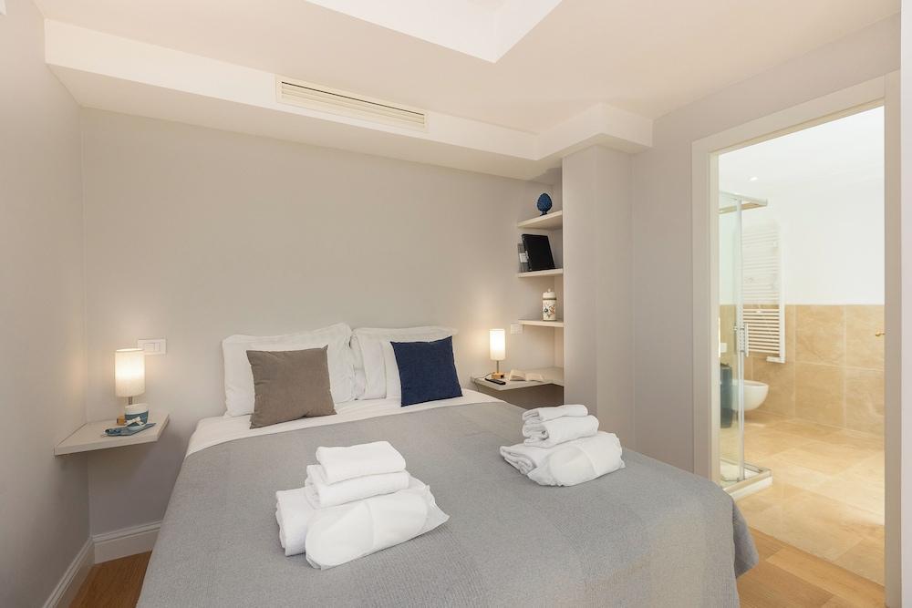 Amazing Piazza Venezia Suites Room Type - Comfort Studio, 1 Double Bed with Sofa bed