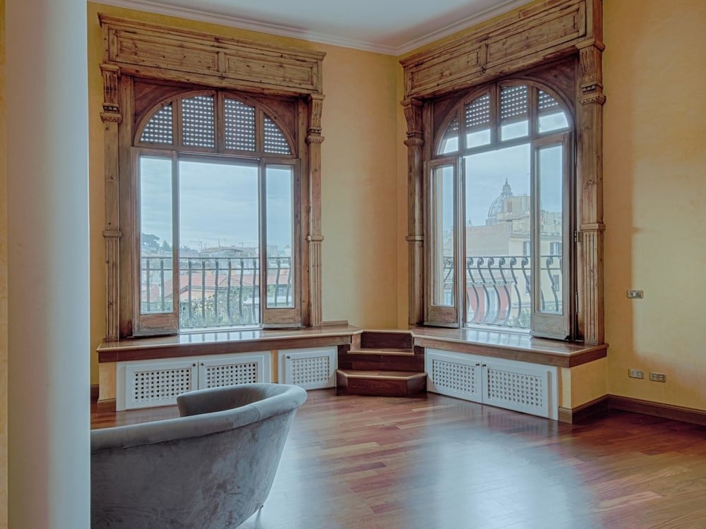 RSH Vatican Luxury View Room Type - City Apartment, 3 Bedrooms, 2 Bathrooms RSH Vatican Luxury View Room Type - City Apartment, 3 Bedrooms, 2 Bathrooms