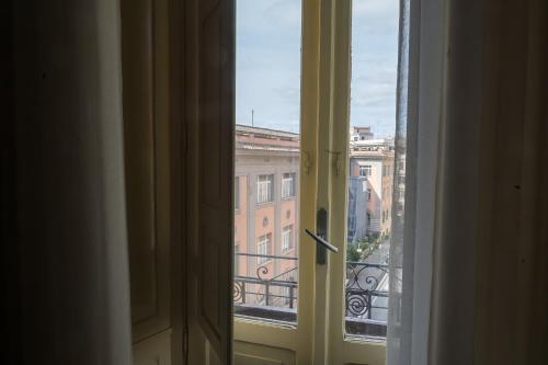 Borghese Executive Suite - Tap to explore photos