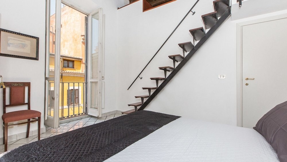 Rental In Rome Monti Apartment