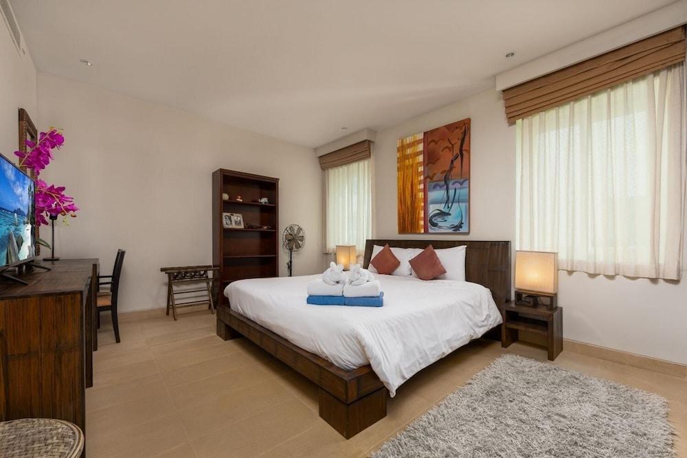 Serenity Grand Seaview Suite - Tap to explore photos
