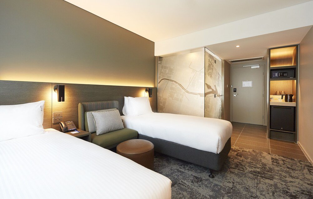 Holiday Inn Express Melbourne Southbank - Tap to explore photos