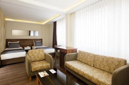 P Galata Hotel - Special Category Room Type - Family Room